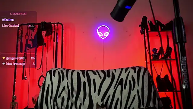 CyberXGoddess's cam snapshot