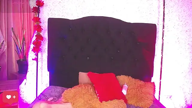 alicee_laurent's cam snapshot