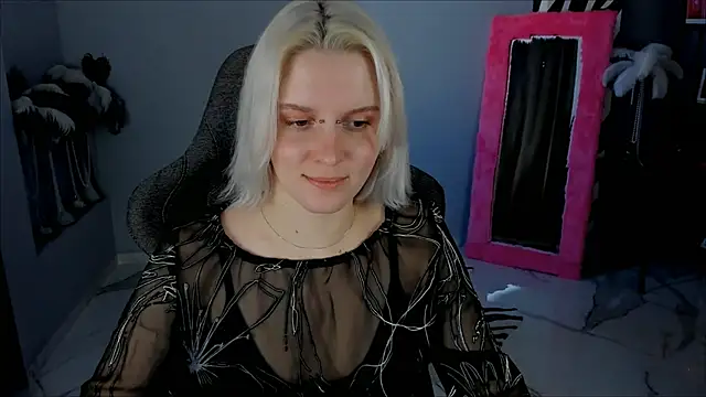 BethanyCloud's cam snapshot