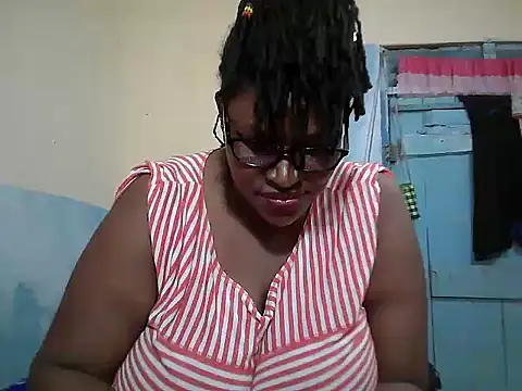 sexy_bigboobss's cam snapshot