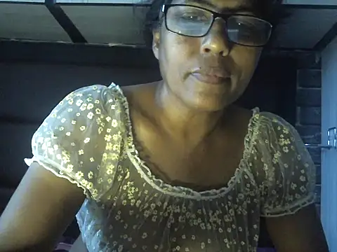 MsAttitude's cam snapshot