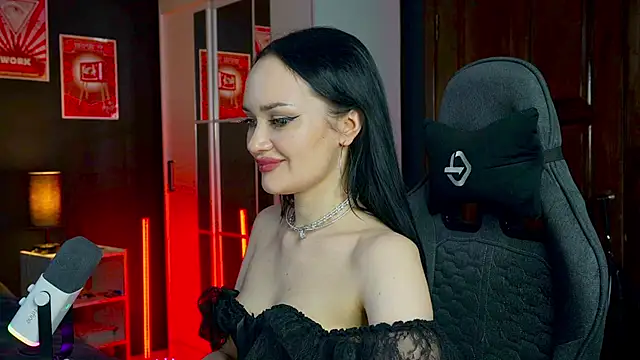 QueenAliss live sex cam