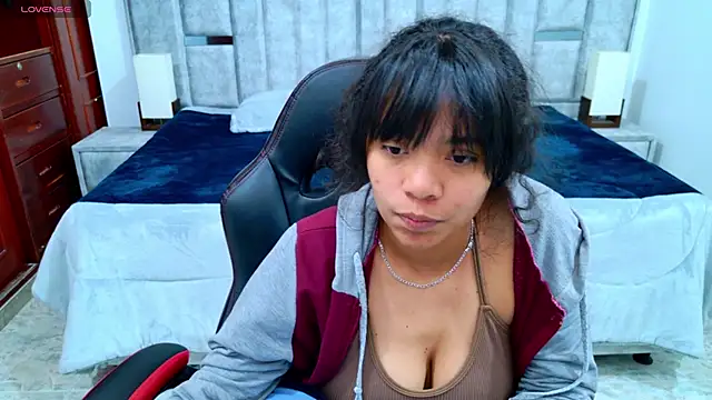 laureentt_ live sex cam