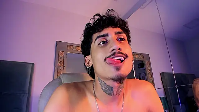 Mr_Strike live sex cam