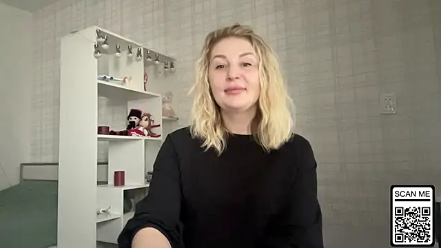 Blondie_xoxoxo's cam snapshot