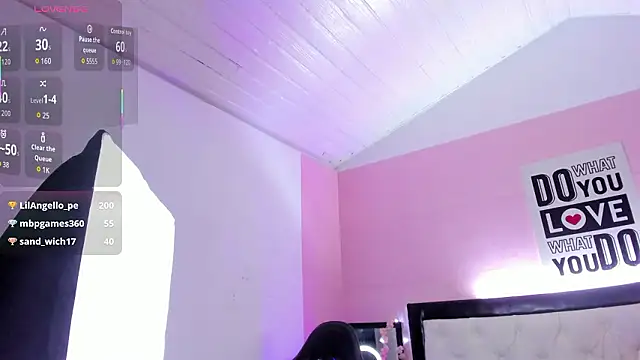 Barbieteeen's cam snapshot