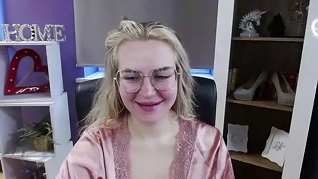 Zoey_Erotic live sex cam