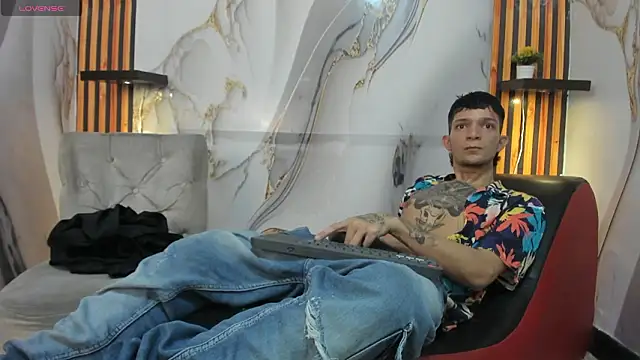 Straight_Guy22 live sex cam