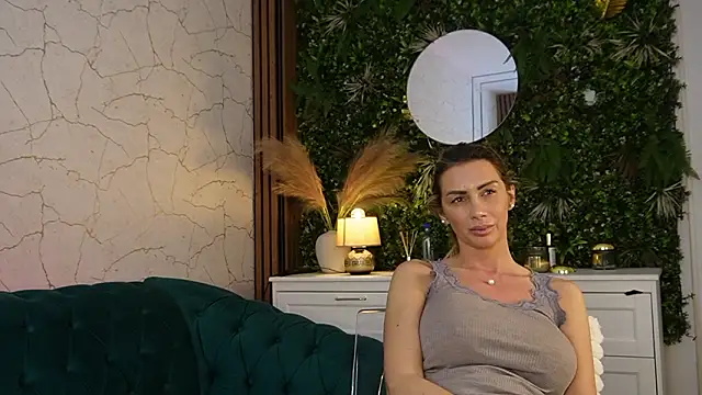 angel_wow_'s cam snapshot