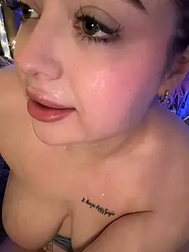 KellyMoors live sex cam