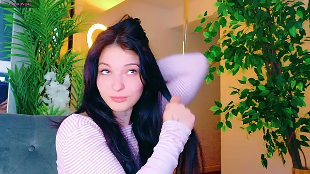 CutenessGirl's cam snapshot