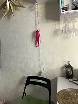 LaraHollywood's cam snapshot