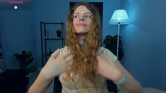 RayaNenlia's cam snapshot