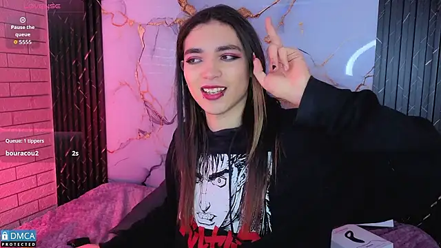 MaeveKuro live sex cam