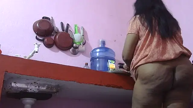 Pooja-suman's cam snapshot