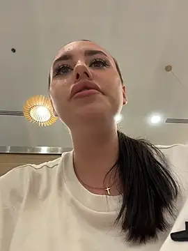 KiraSunshine live sex cam