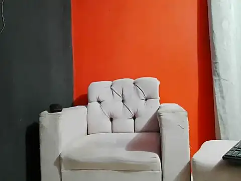 Chocomilk_18 live sex cam