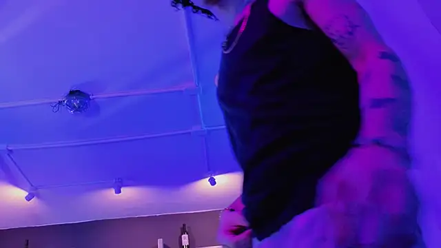 nova_salvatore live sex cam