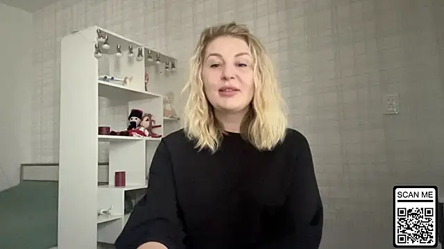 Blondie_xoxoxo's cam snapshot