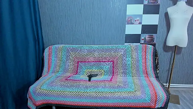 pa1e_pr1ncess's cam snapshot