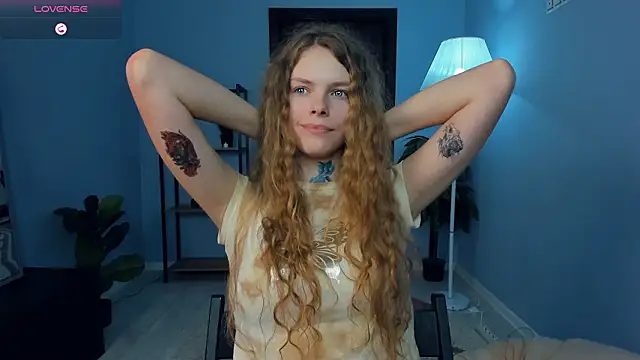 RayaNenlia's cam snapshot