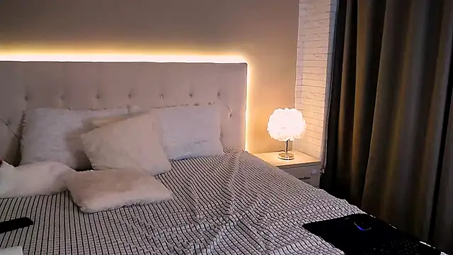 MonikaBelachi's cam snapshot