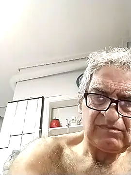 George27265's cam snapshot