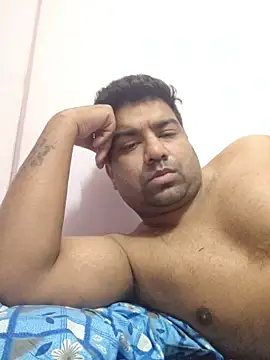 L9vefromAkhil's cam snapshot