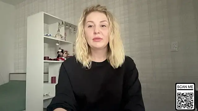 Blondie_xoxoxo's cam snapshot