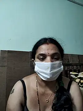 bhavyasri_55's cam snapshot