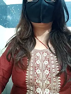 Aishwaryaa_69's cam snapshot