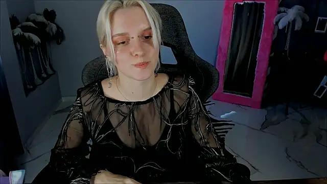 BethanyCloud's cam snapshot