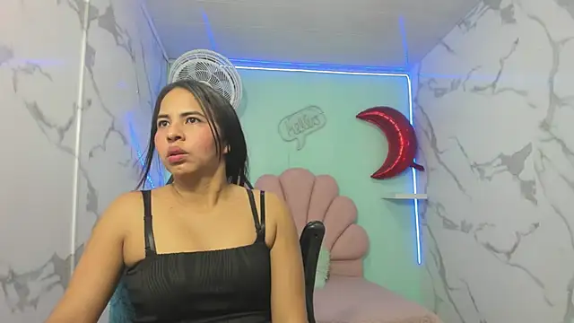 nicol_ross19's cam snapshot