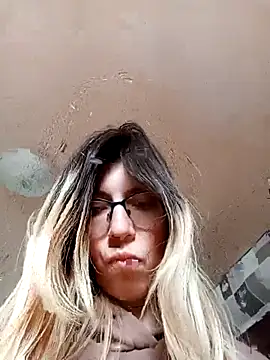 StaceyBlond's cam snapshot