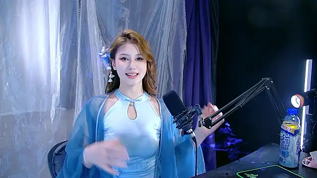 Yunny-888's cam snapshot