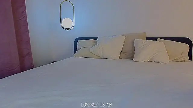 BritniBers live sex cam