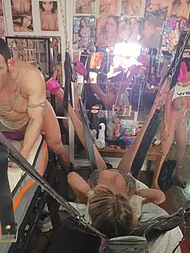 luvs2cumm69 live sex cam