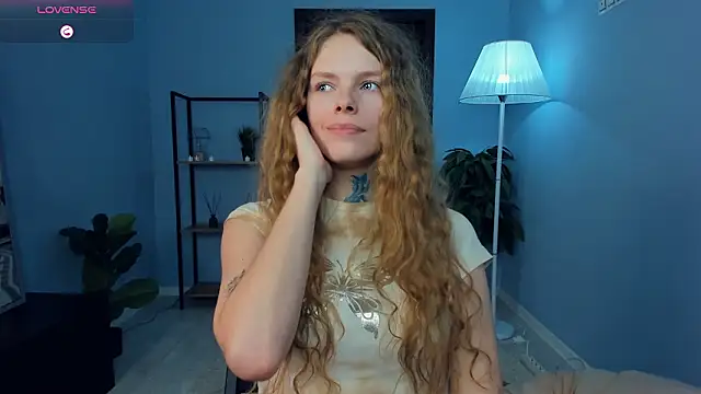 RayaNenlia's cam snapshot