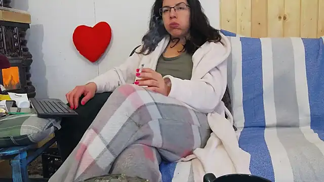 MellyBigLabiaOrgasmic live sex cam