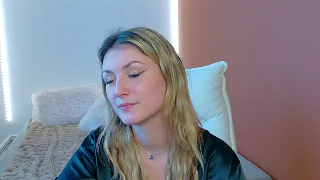 Anaayss_'s cam snapshot