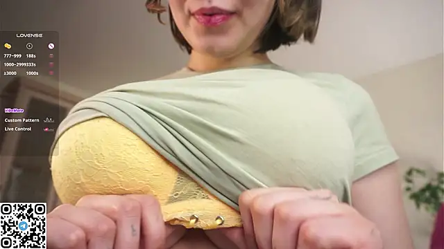 RoxannaCarver's cam snapshot