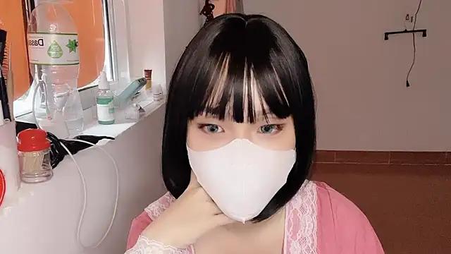 Tieu-May live sex cam