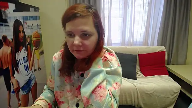 TwoBigSuns's cam snapshot