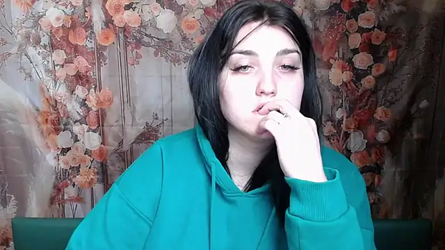 ScarletCargo's cam snapshot