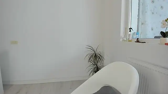 DiamondKay's cam snapshot