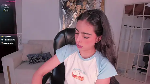 LarisaSmirnov's cam snapshot