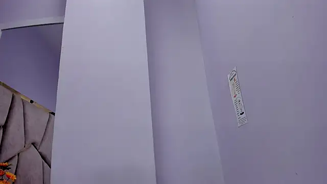 Kloe_Candy1's cam snapshot