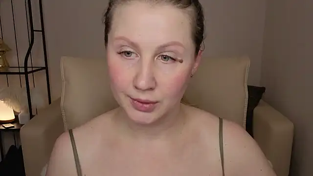 Helens_love's cam snapshot