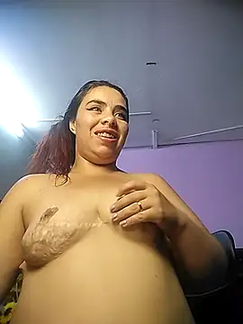 liany_taylor's cam snapshot