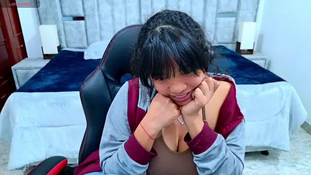 laureentt_'s cam snapshot